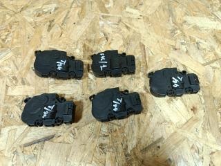 моторчик заслонки печки BMW 2 серия Gran Tourer F46 [рестайлинг] F46 2020, дизель, АКПП, серый, минивэн, передний привод, 412650920, 64119384023, 9384023