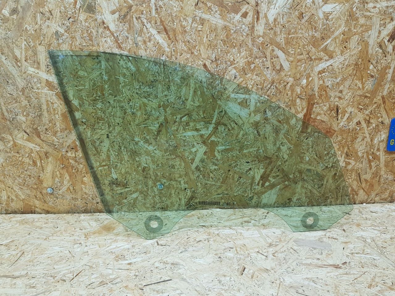 стекло двери передней правой BMW 3 GT F34 2014, 2.0 л., дизель, МКПП, лифтбэк, задний привод, правый руль, 51337425394, 7425394, 51337291424, 7291424 - фото №1