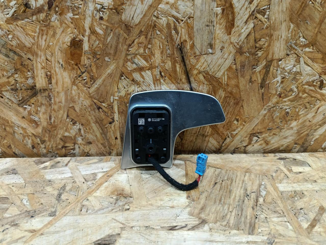 переключатель подрулевой (стрекоза) BMW 5 серия G30/G31 G30 2017, 3.0 л., дизель, АКПП, синий, седан, полный привод, правый руль, 9372496, 61319372496, 61319384114, 9384114 - фото №1