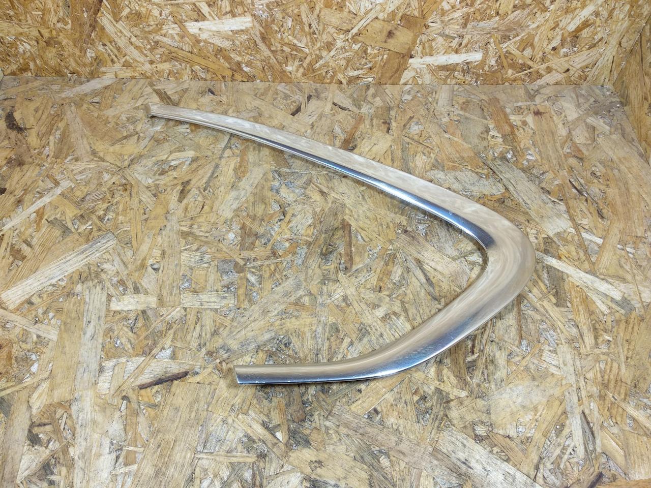 молдинг стекла BMW 2 серия Active Tourer F45 2015, дизель, АКПП, серый, минивэн, передний привод, 2700820 - фото №1