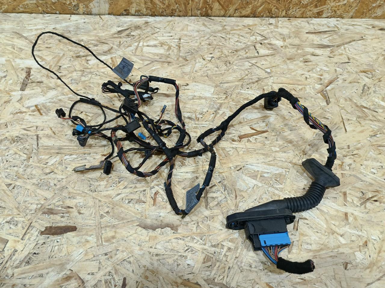 дверная проводка BMW X6 E71/E72 2008, 3.0 л., дизель, АКПП, внедорожник 5 дв., полный привод, правый руль, 9116974 - фото №1