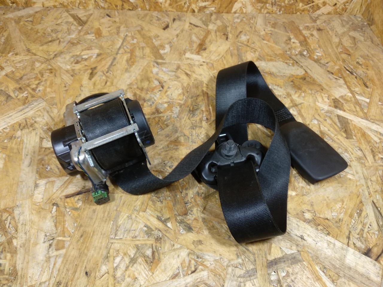 ремень безопасности BMW 2 серия Active Tourer F45 2015, дизель, АКПП, серый, минивэн, передний привод, 7941300 - фото №1