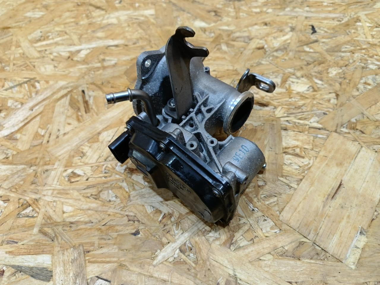 клапан EGR BMW 5 серия G30/G31 G31 2020, 3.0 л., дизель, АКПП, универсал, полный привод, правый руль, 8574820 - фото №1