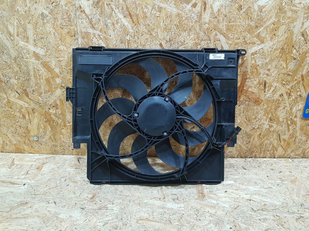 вентилятор радиатора BMW 3 GT F34 2014, 2.0 л., дизель, МКПП, лифтбэк, задний привод, правый руль, 17427640508, 7640508, 17427600557, 7600557 - фото №1