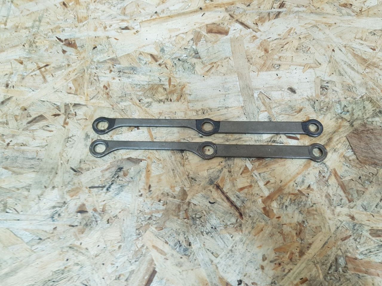 кронштейн (крепление) BMW X6 E71/E72 2008, 3.0 л., дизель, АКПП, внедорожник 5 дв., полный привод, правый руль, 11628572121, 8572121, 11628508282, 8508282, 11627798106, 7798106, 11627823053, 7823053 - фото №1