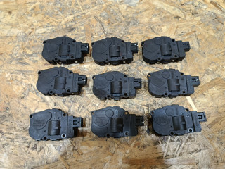 моторчик заслонки печки BMW X5 E70 [рестайлинг] E70 2011, 4.0 л., дизель, АКПП, внедорожник 5 дв., полный привод, правый руль, T1015556H, 412650752, 410475522