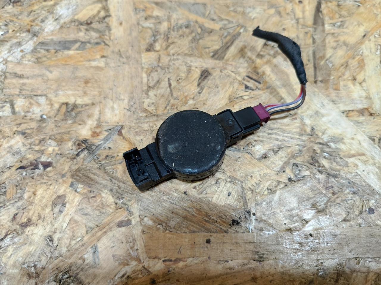 датчик дождя BMW X1 F48 2016, 2.0 л., дизель, АКПП, белый, внедорожник 5 дв., передний привод, правый руль, 9475148, 61359475148, 9496243, 61359496243, 61357939174, 7939174, 61359861559, 9861559, 61356823542, 6823542, 61356806746, 6806746, 61356814598, 6814598, 61359387625, 9387625, 61359354845, 9354845, 61359354227, 9354227, 61359347397, 9347397, 61359332181, 9332181, 61359321008, 9321008, 61359293282, 9293282, 9270589, 61359270589, 61359266414, 9266414, 61359243569, 9243569 - фото №1