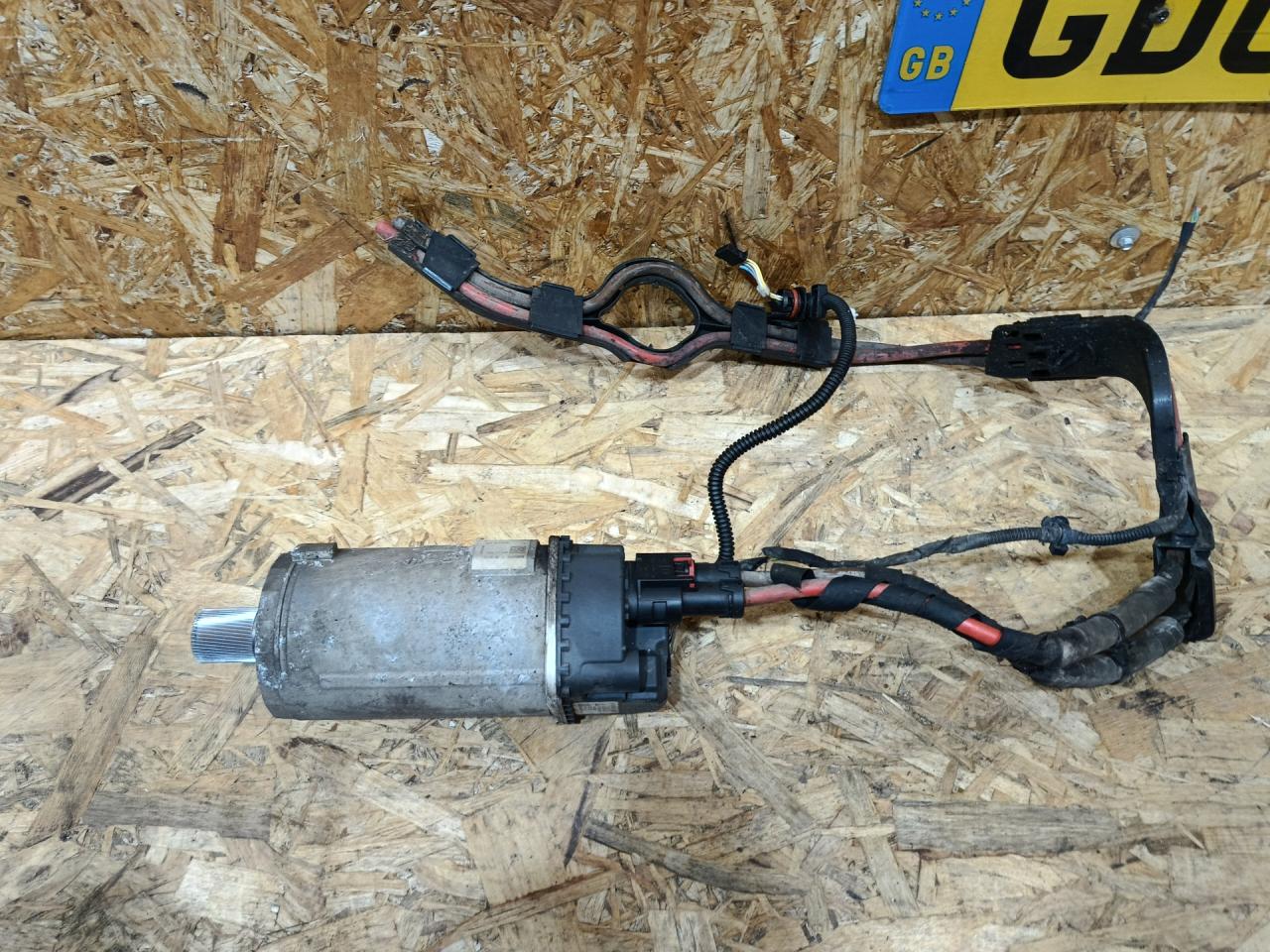 серводвигатель (моторчик) рулевой рейки BMW 5 серия G30/G31 G30 2018, 3.0 л., дизель, АКПП, серый, седан, полный привод, правый руль, 7806277 - фото №1