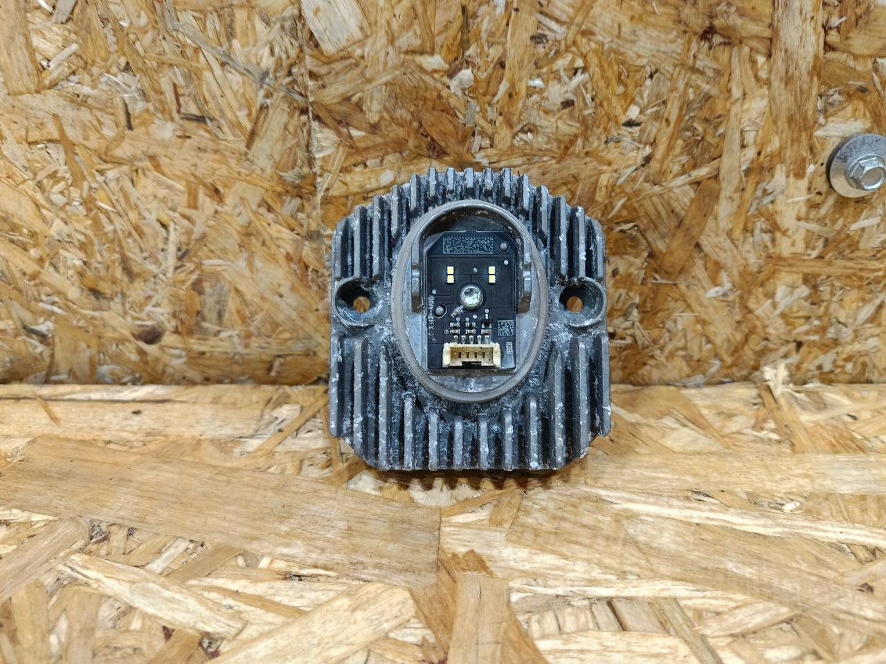 светодиодный LED модуль поворота фары BMW 5 серия G30/G31 G30 2018, 3.0 л., дизель, АКПП, серый, седан, полный привод, правый руль - фото №1