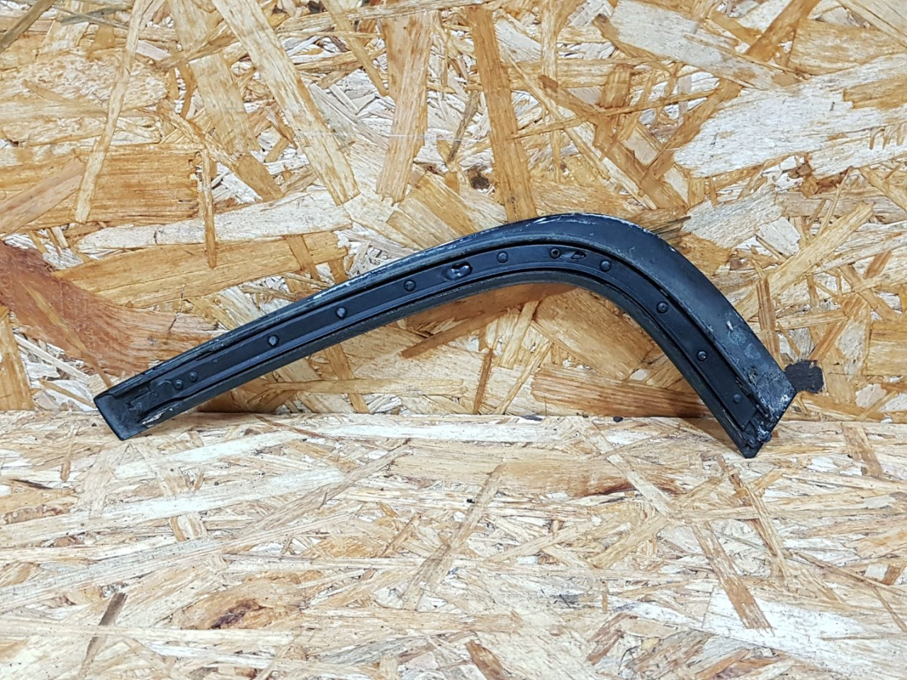 молдинг стекла BMW 3 серия E90/E91/E92/E93 E93 2007, 3.0 л., M57 306 D3, дизель, АКПП, кабриолет, задний привод, правый руль - фото №1