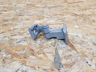 петля двери BMW 3 серия F30/F31/F34 F30 2014, 2.0 л., дизель, МКПП, седан, полный привод, правый руль, 7246061