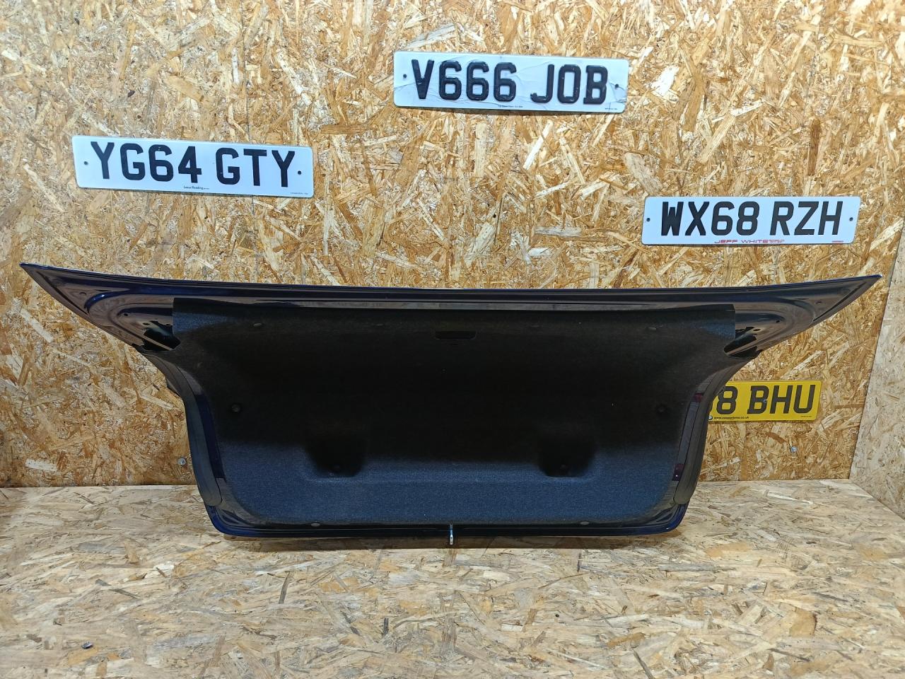 обшивка крышки багажника BMW 5 серия G30/G31 G30 2017, 3.0 л., дизель, АКПП, синий, седан, полный привод, правый руль, 51497366399, 7366399 - фото №1