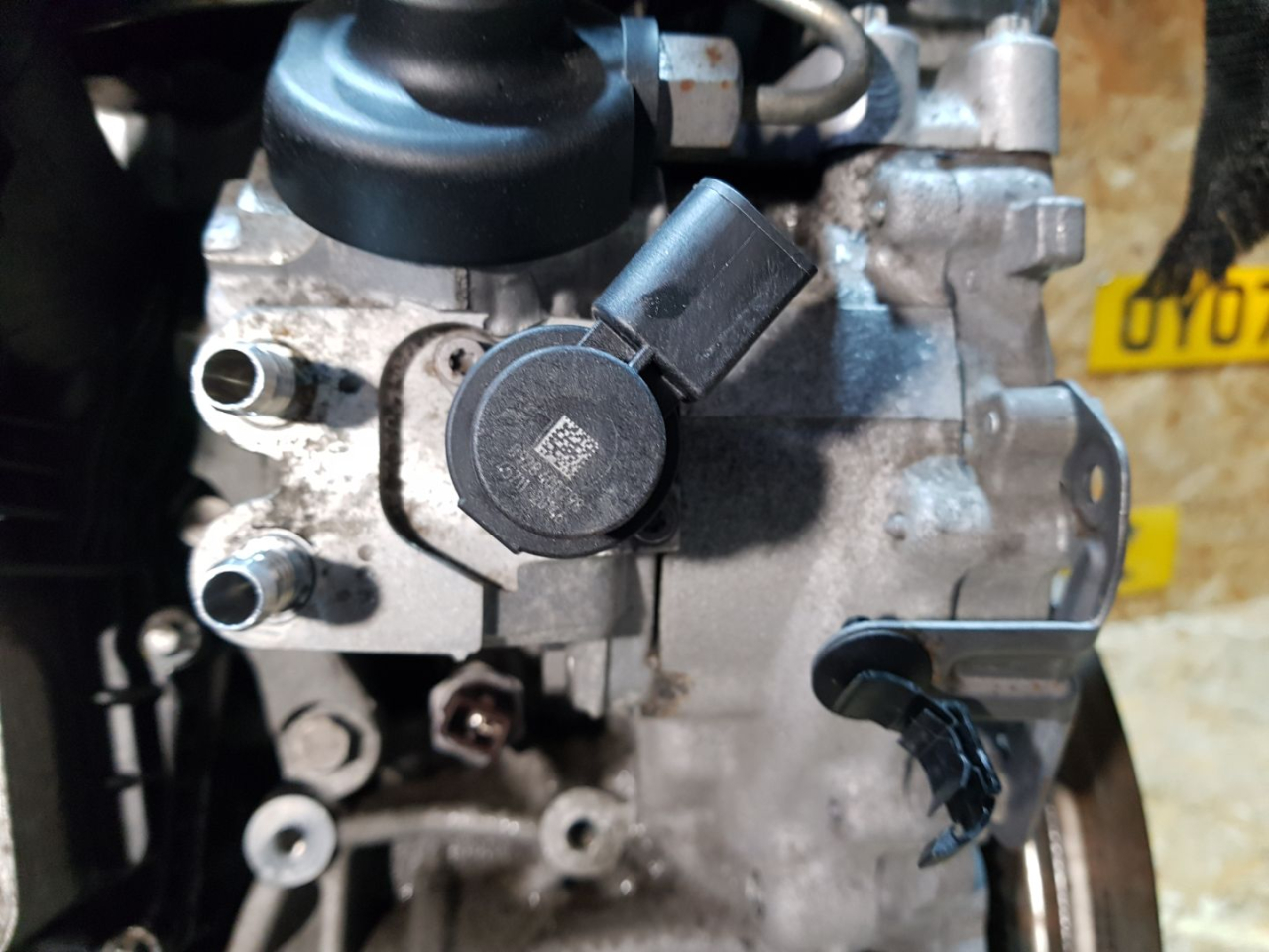 Клапан ТНВД BMW 3 серия F30/F31/F34 F30 2014, 2.0 л., дизель, МКПП, седан, полный привод, правый руль, 13517810697, 7810697, 13518571796, 8571796, 13514740613, 4740613, 13518597819, 8597819, 0928400798 - фото №1