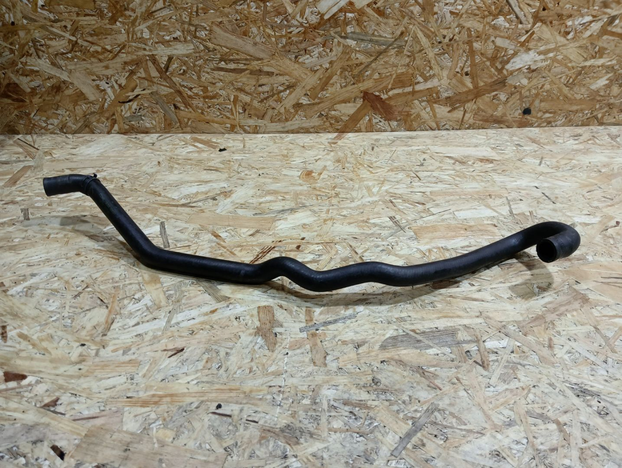 патрубок радиатора BMW X5 F15 2016, 4.4 л., N63 B44 B, бензин, АКПП, внедорожник 5 дв., полный привод, 103059 - фото №1