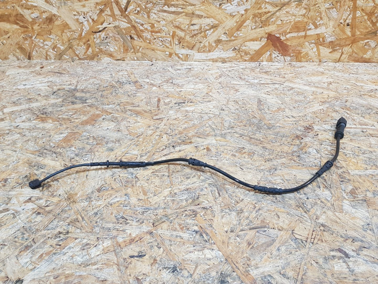 датчик износа тормозных колодок BMW X1 F48 2016, 2.0 л., дизель, АКПП, белый, внедорожник 5 дв., передний привод, правый руль, 34356865612, 6865612, 34356799736, 6799736 - фото №1