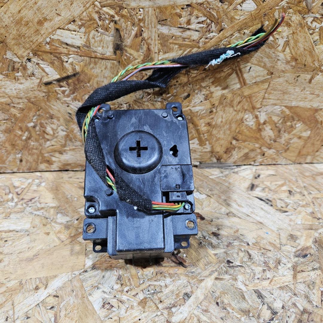 джойстик управления мультимедиа BMW X5 E70 2008, 3.0 л., дизель, АКПП, внедорожник 5 дв., полный привод, правый руль, 9249439, 65829249439, 65829334611, 9334611, 65829285443, 9285443, 65829240956, 9240956, 65829231116, 9231116, 65829205177, 9205177, 9125349, 65829125349, 6979472 - фото №1