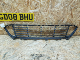 заглушка (решетка) в бампер BMW X1 F48 2016, 2.0 л., дизель, АКПП, белый, внедорожник 5 дв., передний привод, правый руль, 51117354773, 7354773