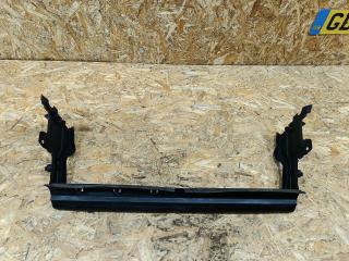 воздуховод (дефлектор) радиатора BMW 5 серия G30/G31 G30 2018, 3.0 л., дизель, АКПП, серый, седан, полный привод, правый руль, 7383846