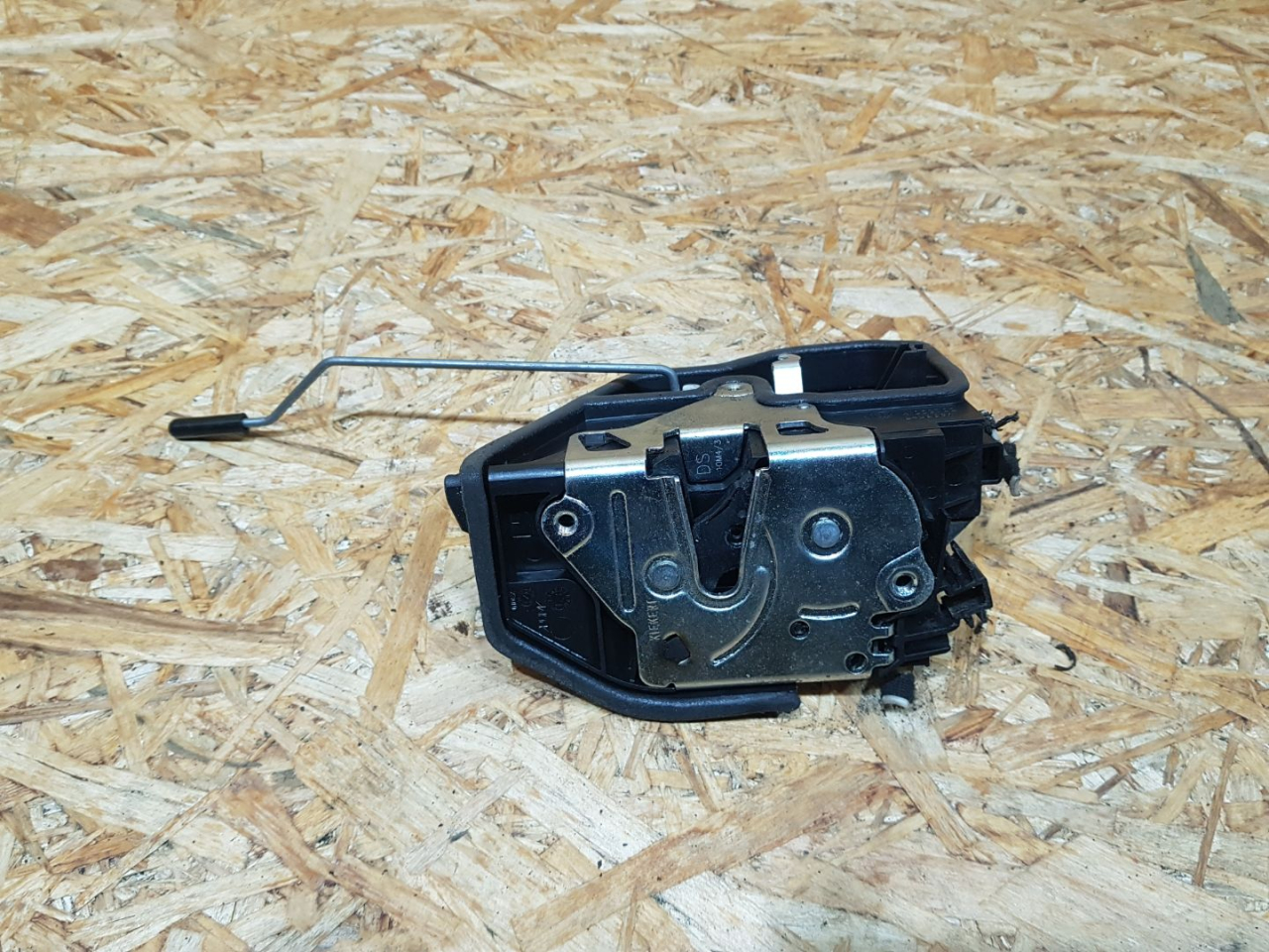 замок двери передней левой BMW 3 серия F30/F31/F34 F30 2014, 2.0 л., дизель, МКПП, седан, полный привод, правый руль, 7202145, 51217202145, 51217059973, 7059973, 51214389473, 4389473 - фото №1