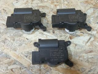 моторчик заслонки печки Volkswagen Golf 7 поколение 2016, 5Q0907511