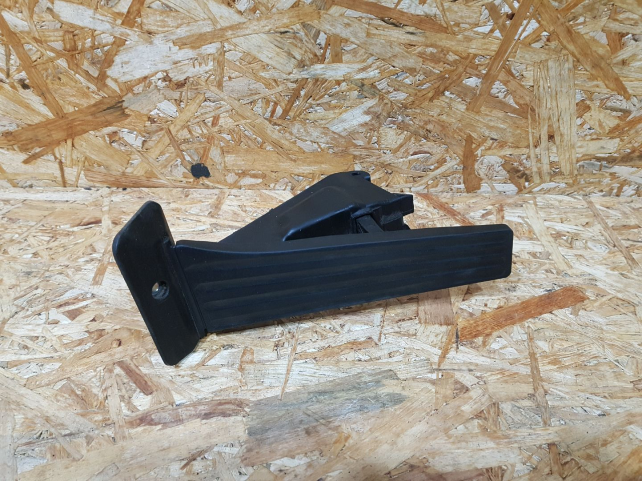 педаль BMW 3 серия F30/F31/F34 F30 2014, 2.0 л., дизель, МКПП, седан, полный привод, правый руль, 35426789529, 6789529, 35426853176, 6853176, 35426793742, 6793742, 35426786589, 6786589, 35426770935, 6770935 - фото №1