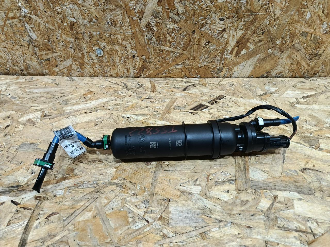 подогрев топливного фильтра BMW 5 серия G30/G31 G30 2017, 3.0 л., дизель, АКПП, синий, седан, полный привод, правый руль, 8582273, 8591018, 13328591018 - фото №1