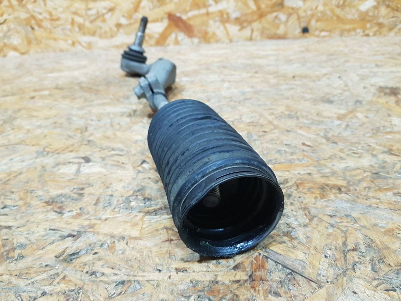 наконечник рулевой BMW X1 F48 2016, 2.0 л., дизель, АКПП, белый, внедорожник 5 дв., передний привод, правый руль, 32106867404, 6867404, 32106899815, 6899815, 32106865380, 6865380, 32106893700, 6893700 - фото №1