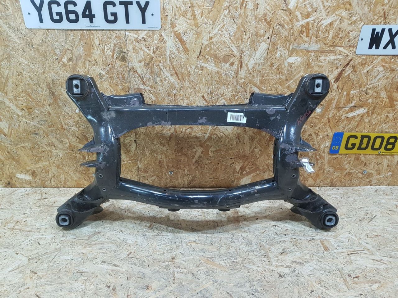 балка подвески задняя BMW 3 GT F34 2014, 2.0 л., дизель, МКПП, лифтбэк, задний привод, правый руль, 6853438, 33316853438 - фото №1