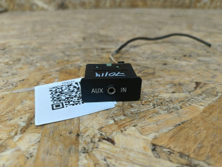 разъем AUX / USB BMW 3 серия F30/F31 [рестайлинг] F31 2016, 3.0 л., дизель, АКПП, универсал, полный привод, 6986791, 61316986791, 84109237655, 9237655, 61310422643, 0422643, 61316930561, 6930561