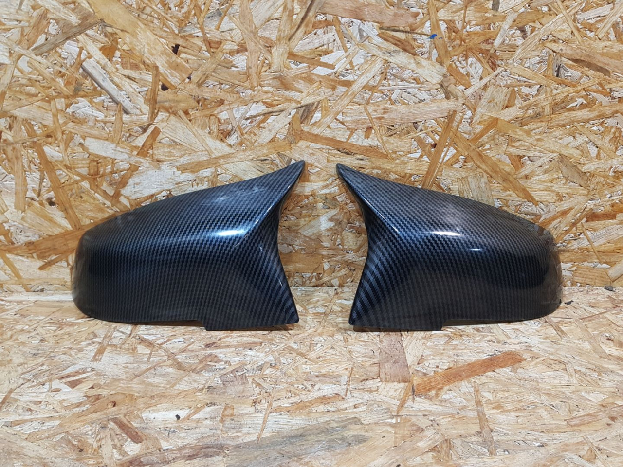 накладка на зеркало BMW 3 серия F30/F31/F34 F30 2014, 2.0 л., дизель, МКПП, седан, полный привод, правый руль - фото №1