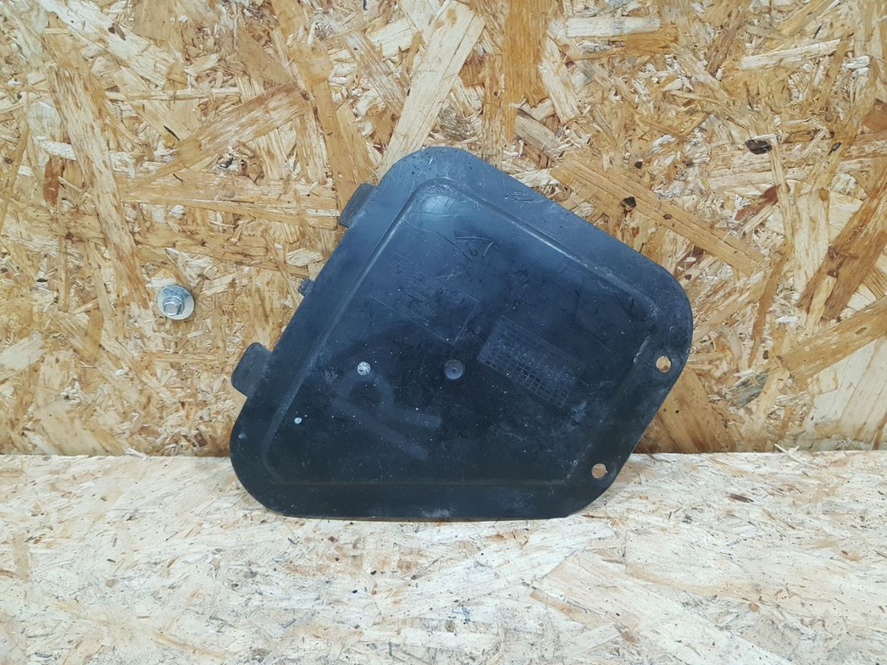 передняя часть подкрылка правого BMW 5 серия F07/F10/F11 F10 2012, 2.0 л., N47 D20 C, дизель, АКПП, седан, задний привод, правый руль, 51717187044, 7187044 - фото №1