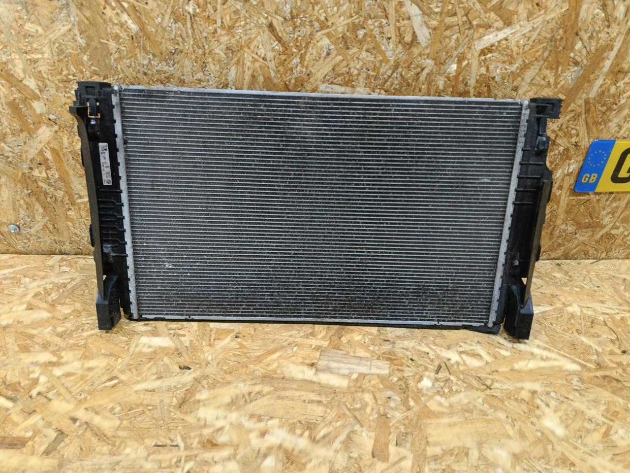 радиатор (основной) BMW 5 серия G30/G31 G30 2018, 3.0 л., дизель, АКПП, серый, седан, полный привод, правый руль, 8474824, 17118474824, 8590047, 17118590047, 8576506, 17118576506 - фото №1