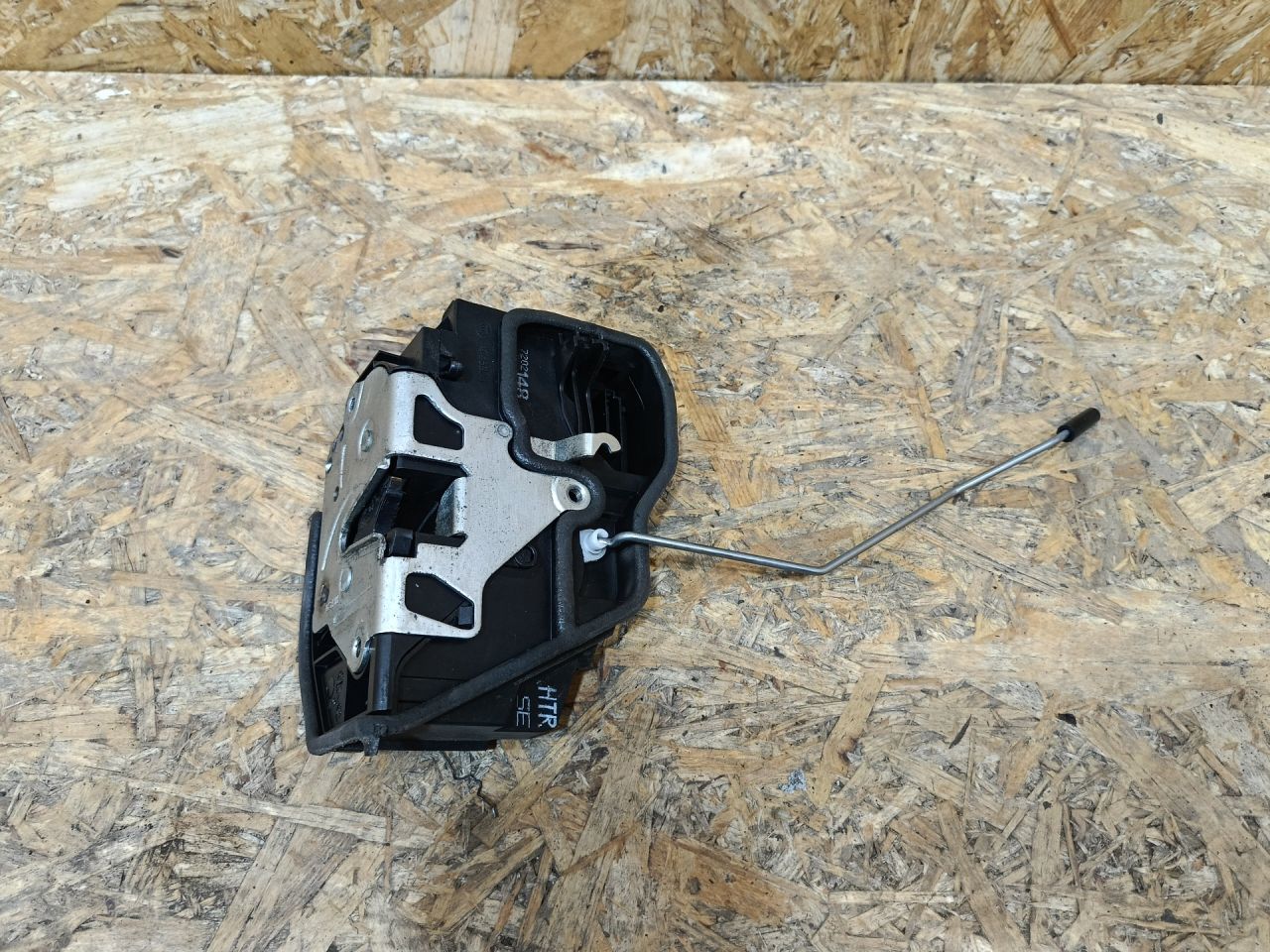 замок двери задней правой BMW X5 E70 2007, 4.8 л., бензин, АКПП, серебро, внедорожник 5 дв., полный привод, правый руль, 7283630, 51217283630 - фото №1