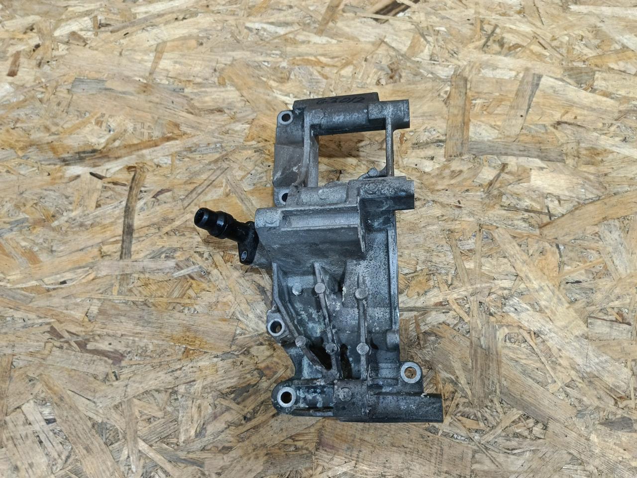 помпа BMW 5 серия G30/G31 G30 2017, 3.0 л., дизель, АКПП, синий, седан, полный привод, правый руль, 8574052 - фото №1