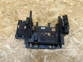 кронштейн блока управления BMW 5 серия G30/G31 G31 2020, 3.0 л., дизель, АКПП, универсал, полный привод, правый руль, 8605530