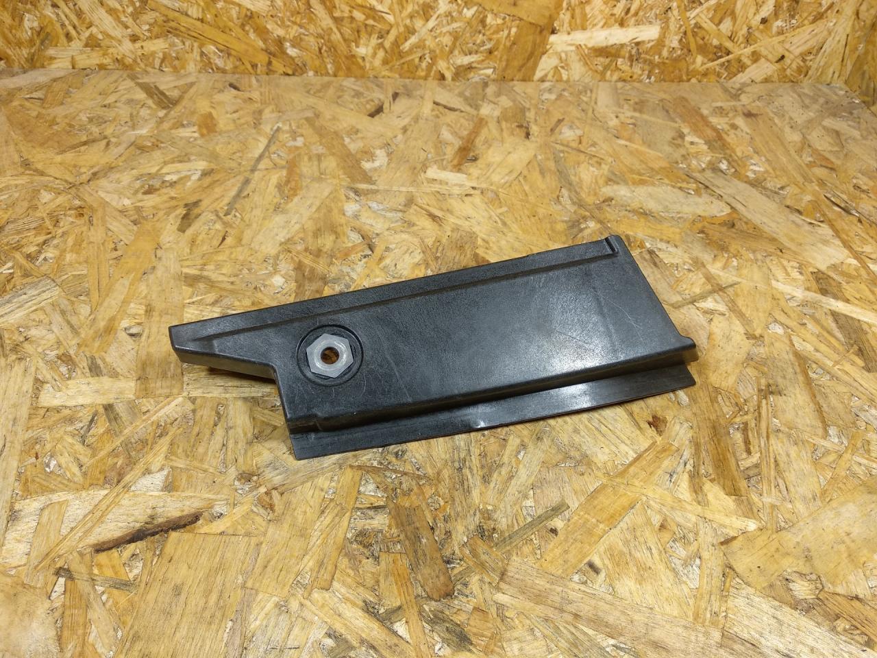 планка под капот BMW 2 серия Active Tourer F45 2015, дизель, АКПП, серый, минивэн, передний привод, 7290711 - фото №1