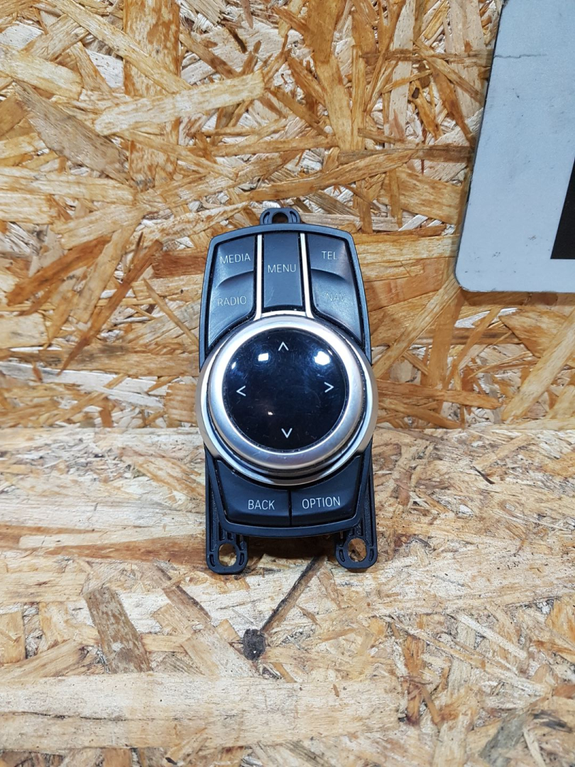 джойстик управления мультимедиа BMW X1 F48 2016, 2.0 л., дизель, АКПП, белый, внедорожник 5 дв., передний привод, правый руль, 65829286699, 9286699, 6829087, 65826829087, 65829471068, 9471068, 65827938324, 7938324, 65826992828, 6992828, 65826820848, 6820848 - фото №1