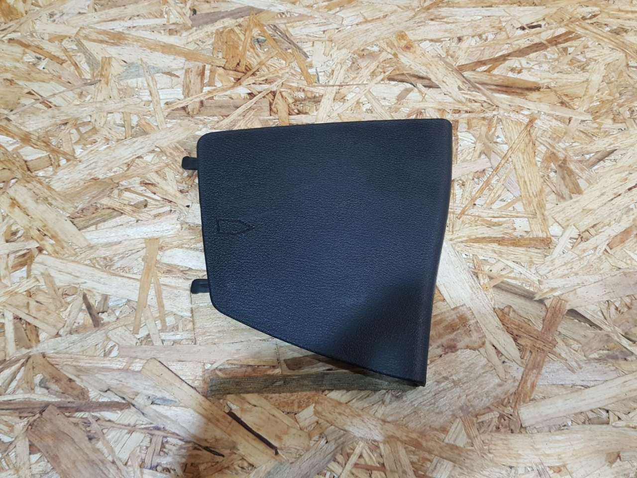 заглушка BMW X1 F48 2016, 2.0 л., дизель, АКПП, белый, внедорожник 5 дв., передний привод, правый руль, 7350850, 51497350850 - фото №1