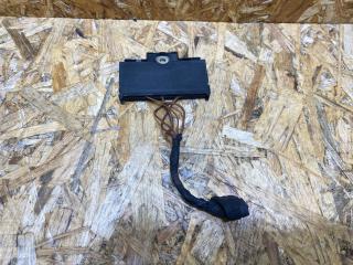 клеммник BMW 3 серия E90/E91/E92/E93 [рестайлинг] E93 2008, 2.0 л., бензин, АКПП, кабриолет, задний привод, правый руль, 6825781