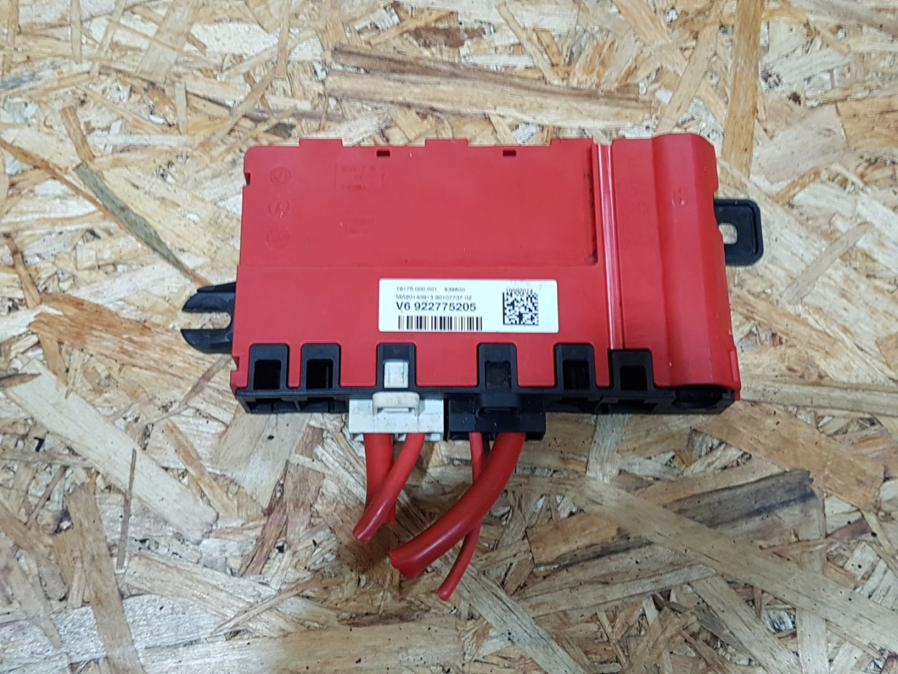 блок предохранителей BMW 3 серия F30/F31/F34 F30 2014, 2.0 л., дизель, МКПП, седан, полный привод, правый руль, 922775205, 9227752, 61149227752 - фото №1