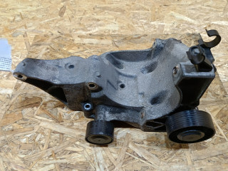 кронштейн генератора BMW 3 серия E92/E93 [рестайлинг] E93 2011, 3.0 л., дизель, АКПП, серебро, кабриолет, задний привод, правый руль, 7802639, 11167802639