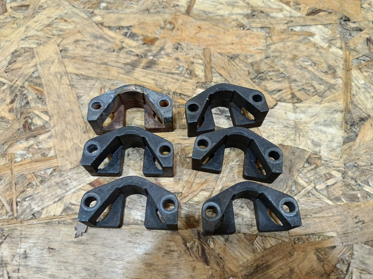 крепление форсунки BMW X5 E70 2008, 3.0 л., дизель, АКПП, внедорожник 5 дв., полный привод, правый руль, 7792722, 13537792722 - фото №1