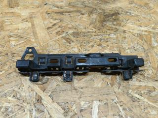 крепление ( кронштейн ) крыла BMW 5 серия G30/G31 G30 2018, 3.0 л., дизель, АКПП, серый, седан, полный привод, правый руль, 7387341, 51777387341