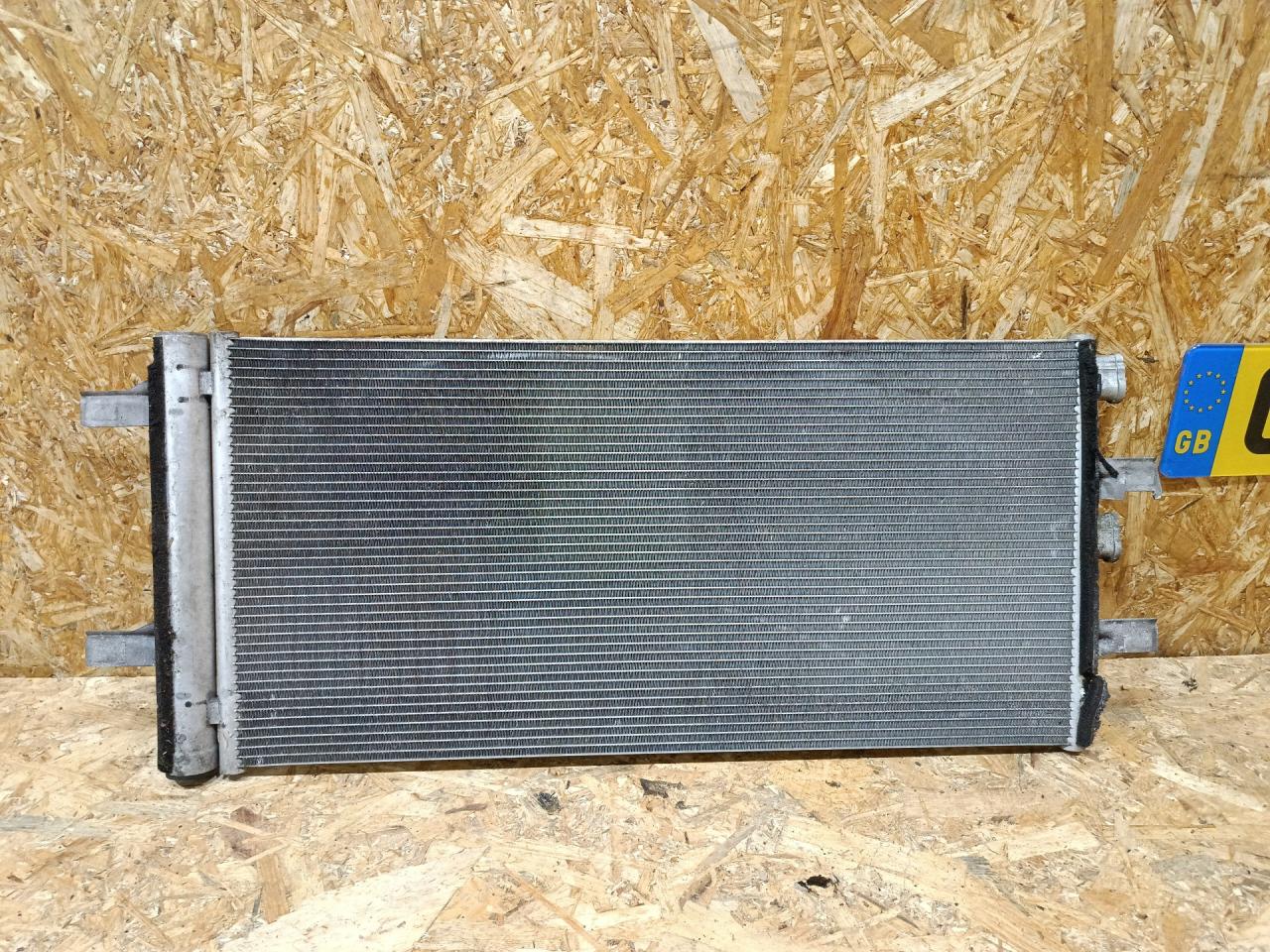радиатор кондиционера BMW 2 серия Active Tourer F45 2015, дизель, АКПП, серый, минивэн, передний привод, 64539271207, 9271207 - фото №1