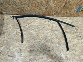 Уплотнитель стекла BMW 1 серия F40 2024, бензин, МКПП, черный, хетчбэк 5 дв., передний привод, 7452344