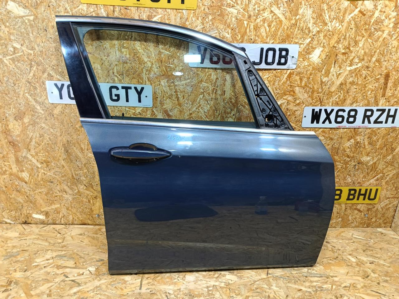 ручка наружная BMW 2 серия Active Tourer F45 2015, дизель, АКПП, серый, минивэн, передний привод - фото №1