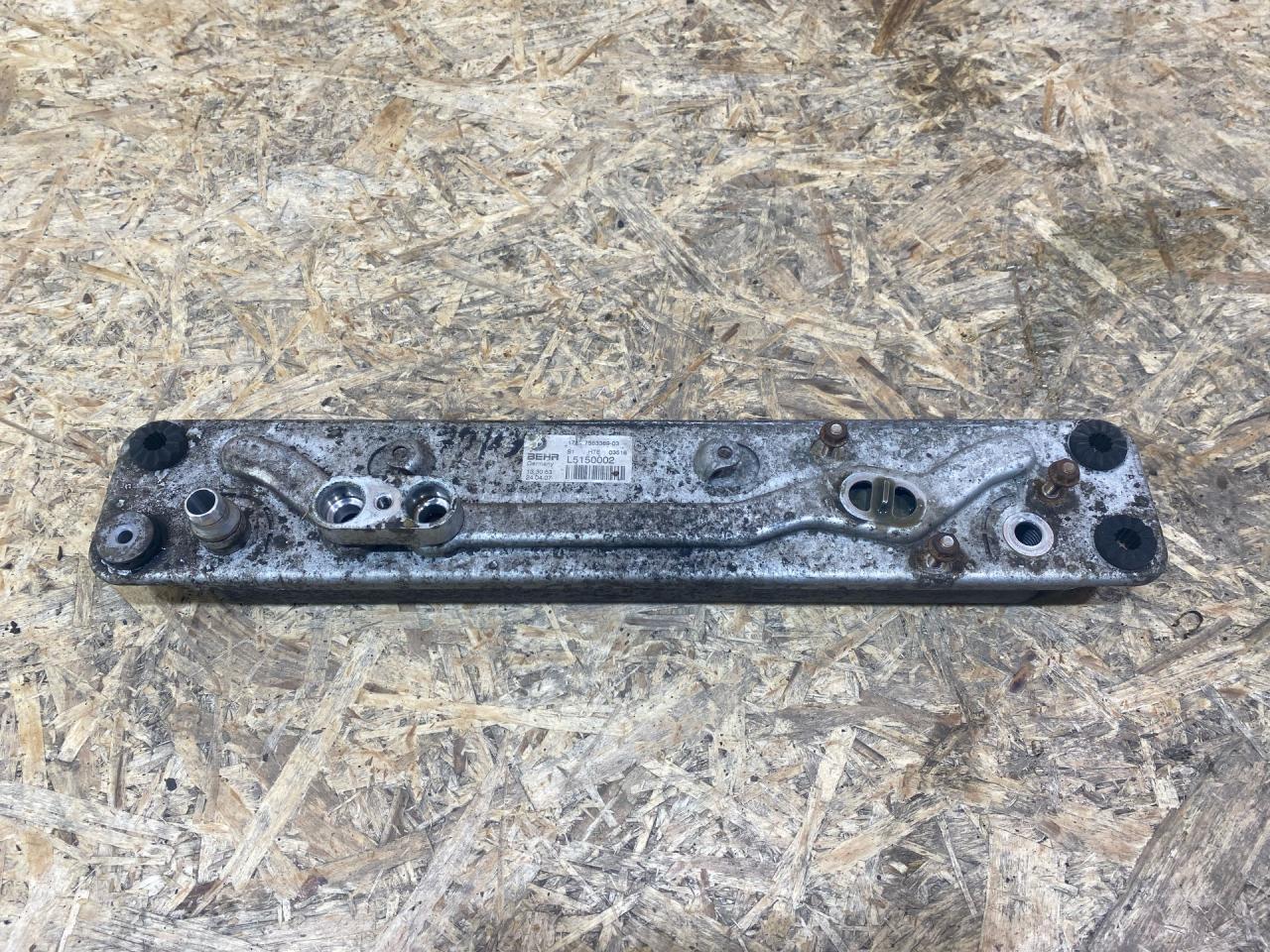 радиатор АКПП BMW X5 E70 2007, 4.8 л., бензин, АКПП, серебро, внедорожник 5 дв., полный привод, правый руль, 17217553389, 7553389, 17217647315, 7647315 - фото №1