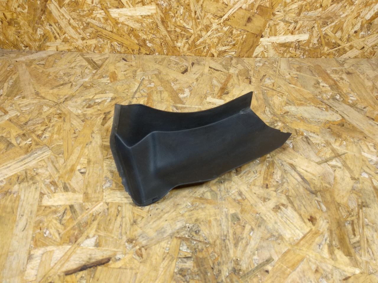 накладка заднего фонаря левая BMW 2 серия Active Tourer F45 2015, дизель, АКПП, серый, минивэн, передний привод, 7297407, 63277297407, 7491343, 63217491343 - фото №1