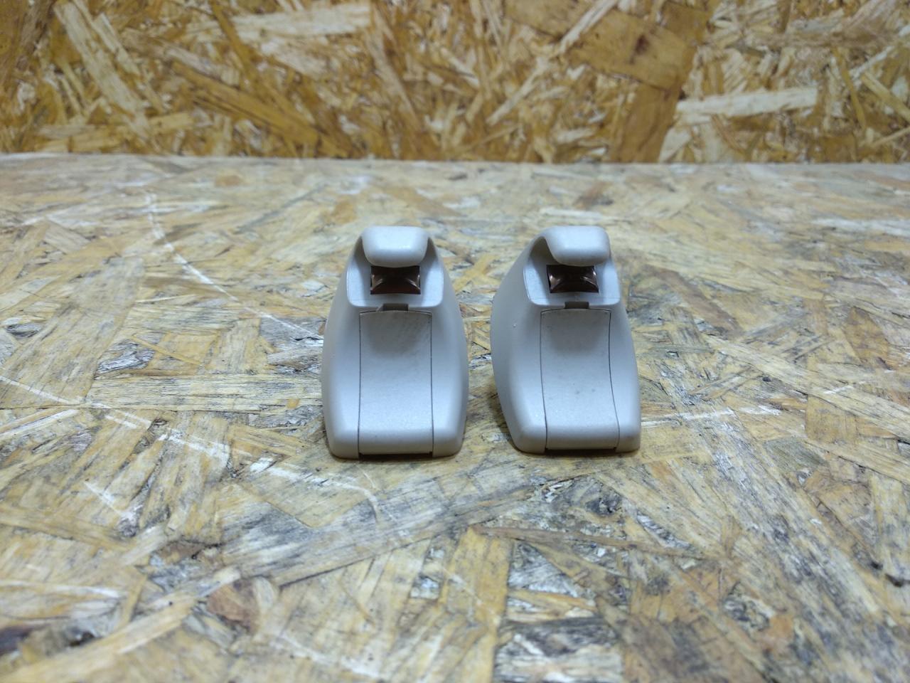 Крепление (крючок) солнцезащитного козырька BMW 3 GT F34 2014, 2.0 л., дизель, МКПП, лифтбэк, задний привод, правый руль, 51167227034, 7227034 - фото №1