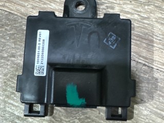 ручка наружная Tesla Model S 1 поколение [2-й рестайлинг] 2022, ppsb, 106965100D